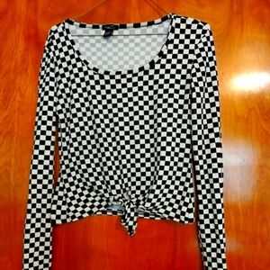 Checker Print Crop Top w Tie